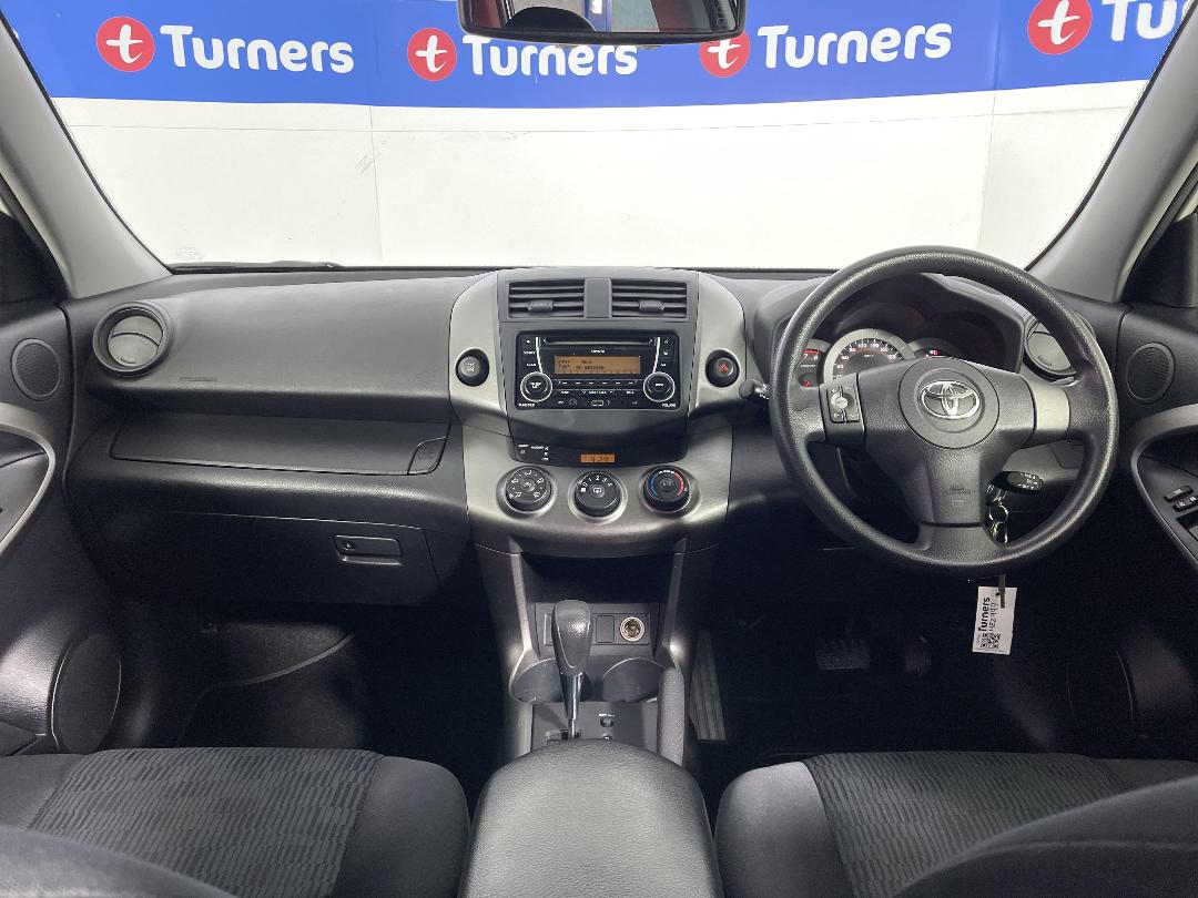 Photo '17' of Toyota Rav4