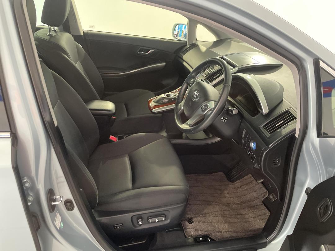 Photo '16' of Toyota SAI