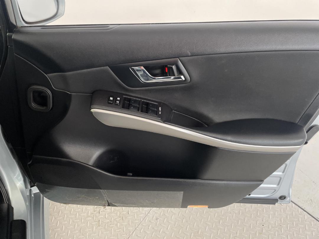 Photo '15' of Toyota SAI