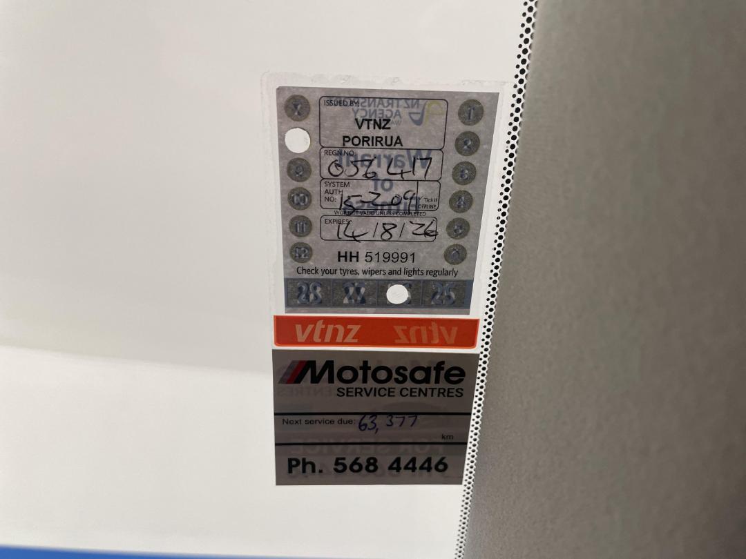 Photo '35' of Toyota SAI