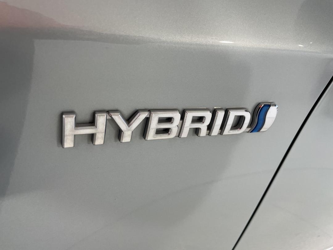 Photo '36' of Toyota SAI