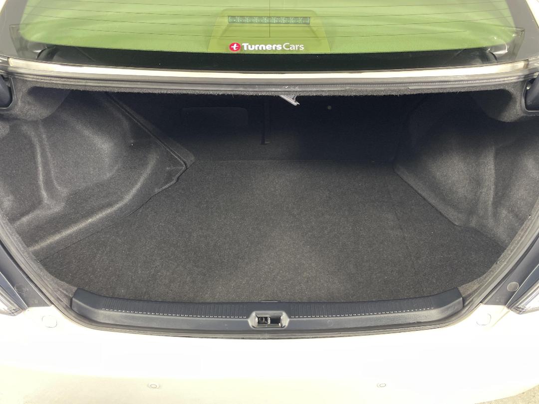 Photo '14' of Toyota SAI