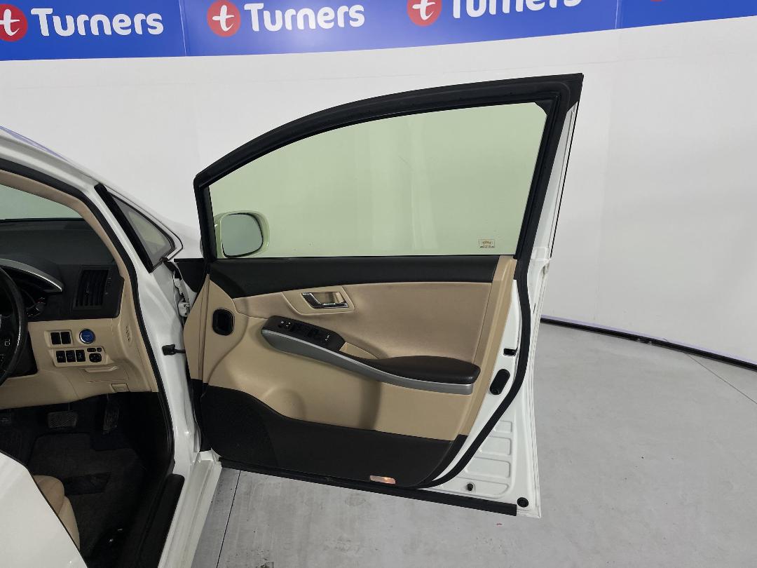 Photo '15' of Toyota SAI