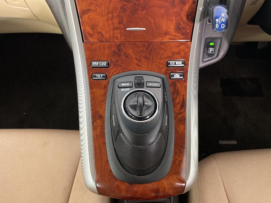 Photo '23' of Toyota SAI