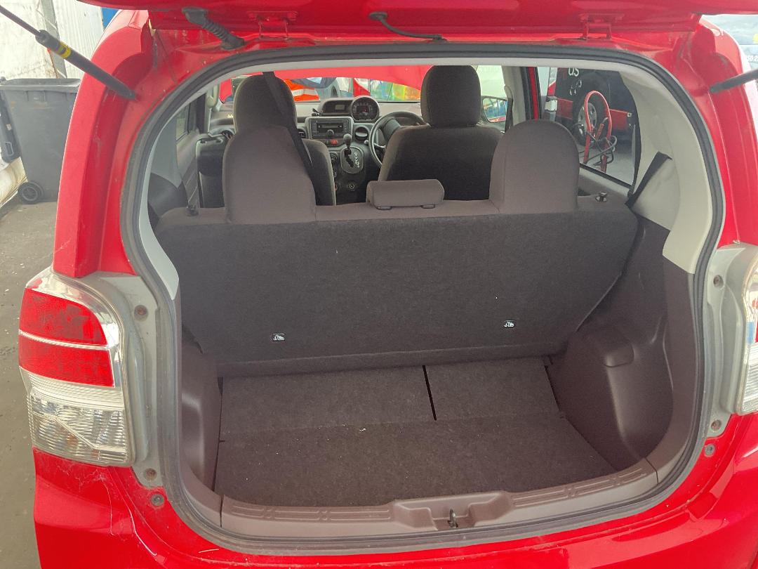 Photo '19' of Toyota Spade Photo '19' of Toyota Spade