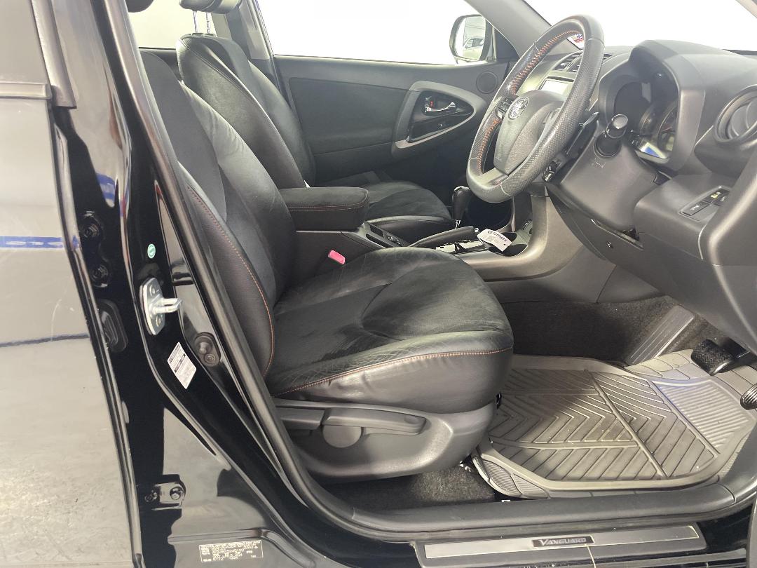 Photo '16' of Toyota Vanguard Photo '16' of Toyota Vanguard