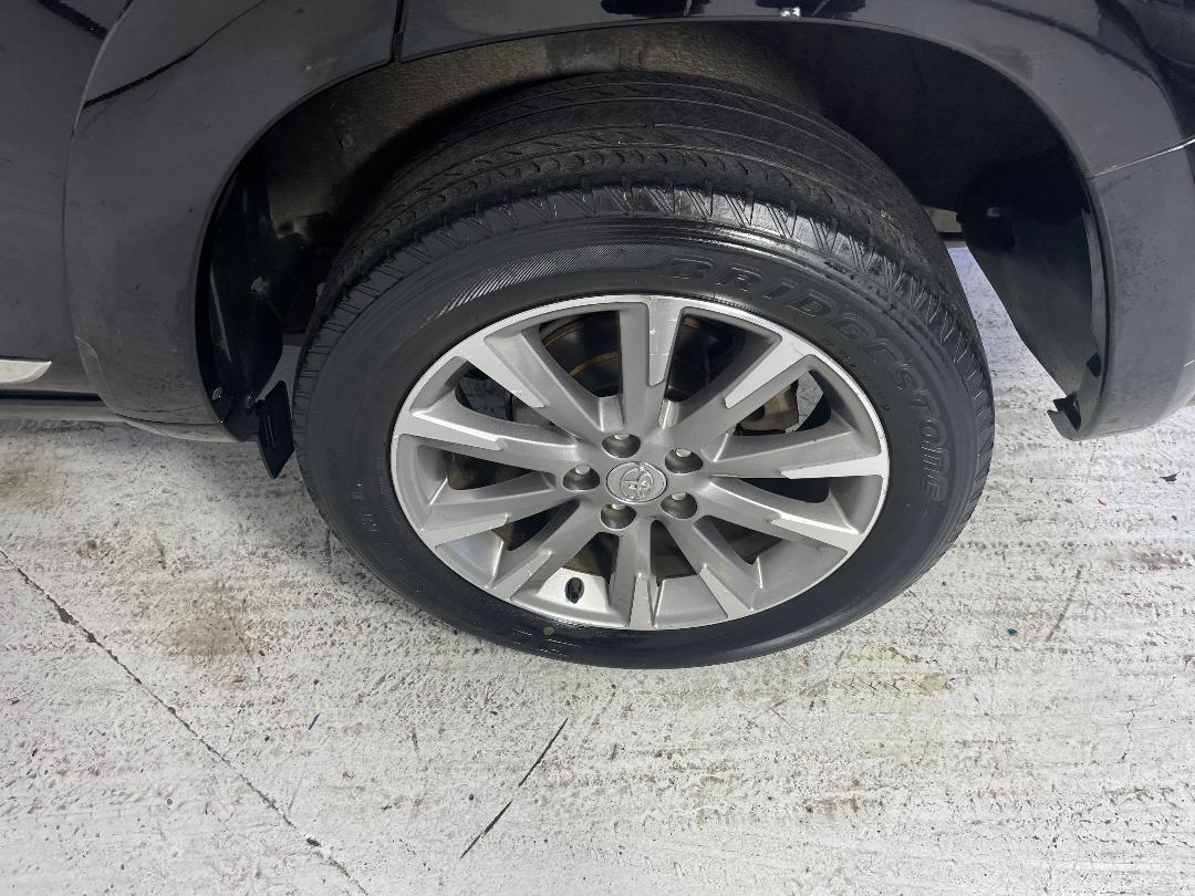 Photo '11' of Toyota Vanguard Photo '11' of Toyota Vanguard