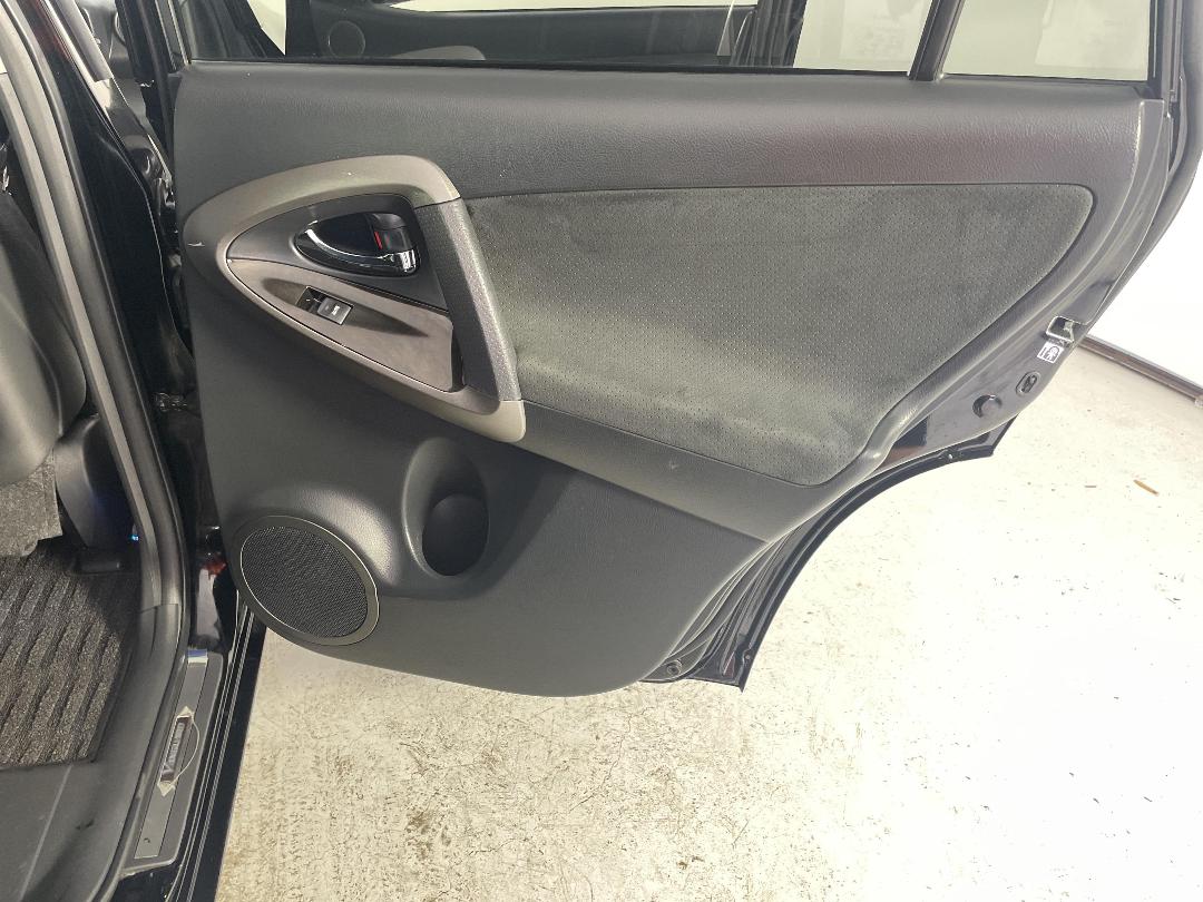 Photo '19' of Toyota Vanguard Photo '19' of Toyota Vanguard