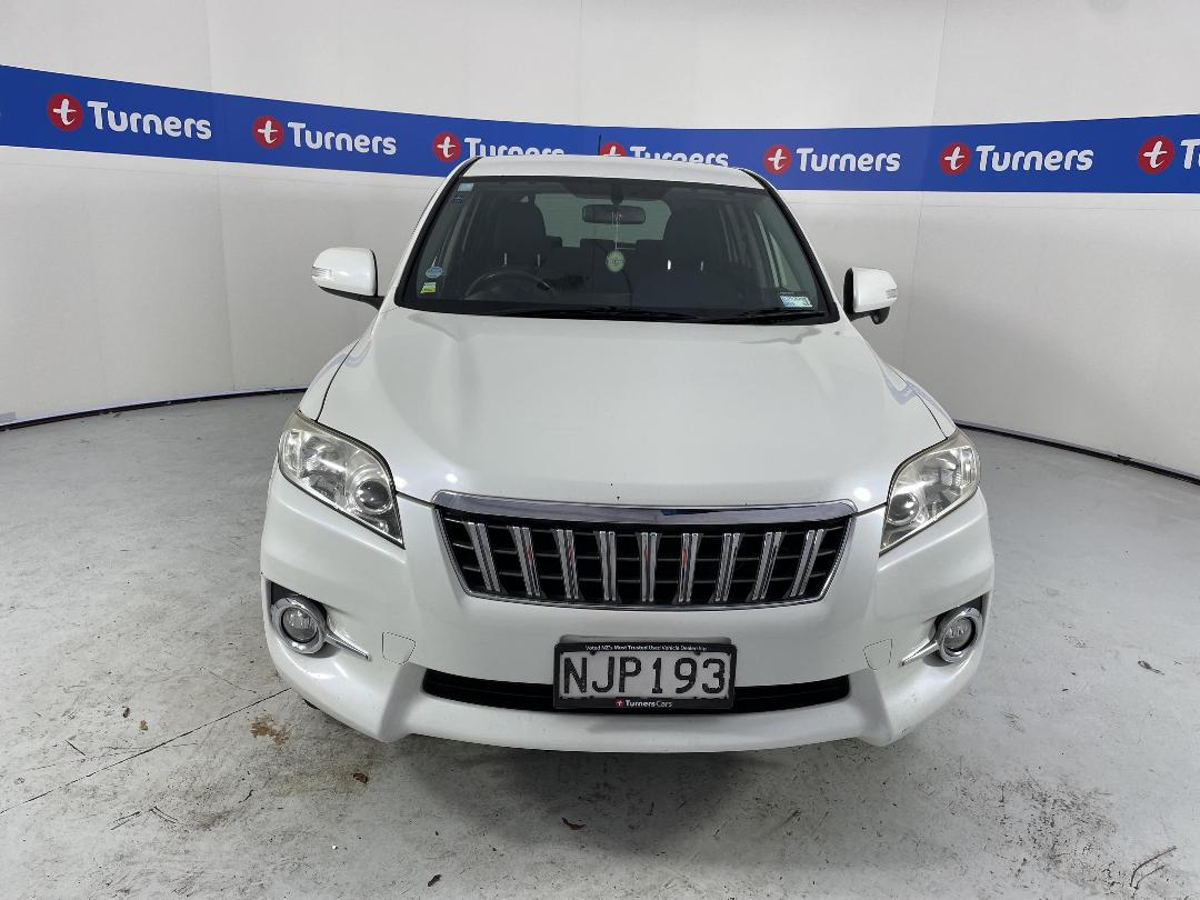 Photo '2' of Toyota Vanguard Photo '2' of Toyota Vanguard