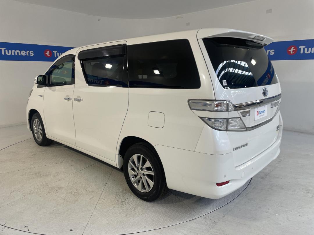 Photo '5' of Toyota Vellfire Photo '5' of Toyota Vellfire