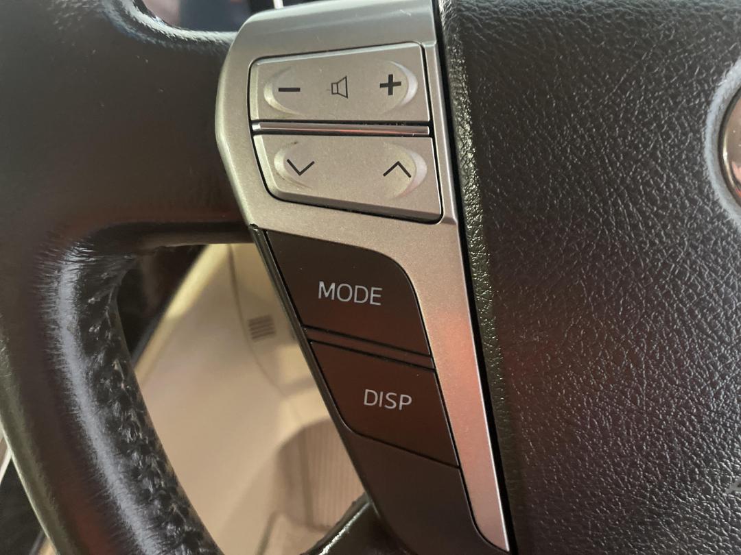 Photo '27' of Toyota Vellfire Photo '27' of Toyota Vellfire