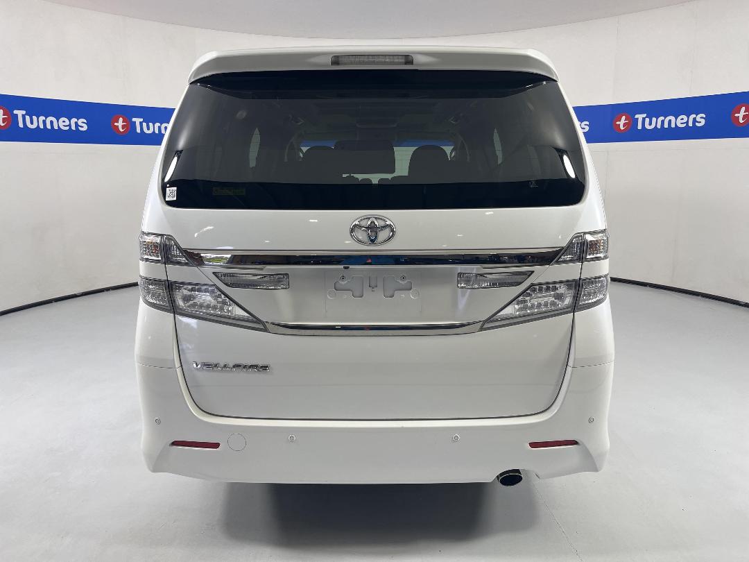 Photo '6' of Toyota Vellfire Photo '6' of Toyota Vellfire