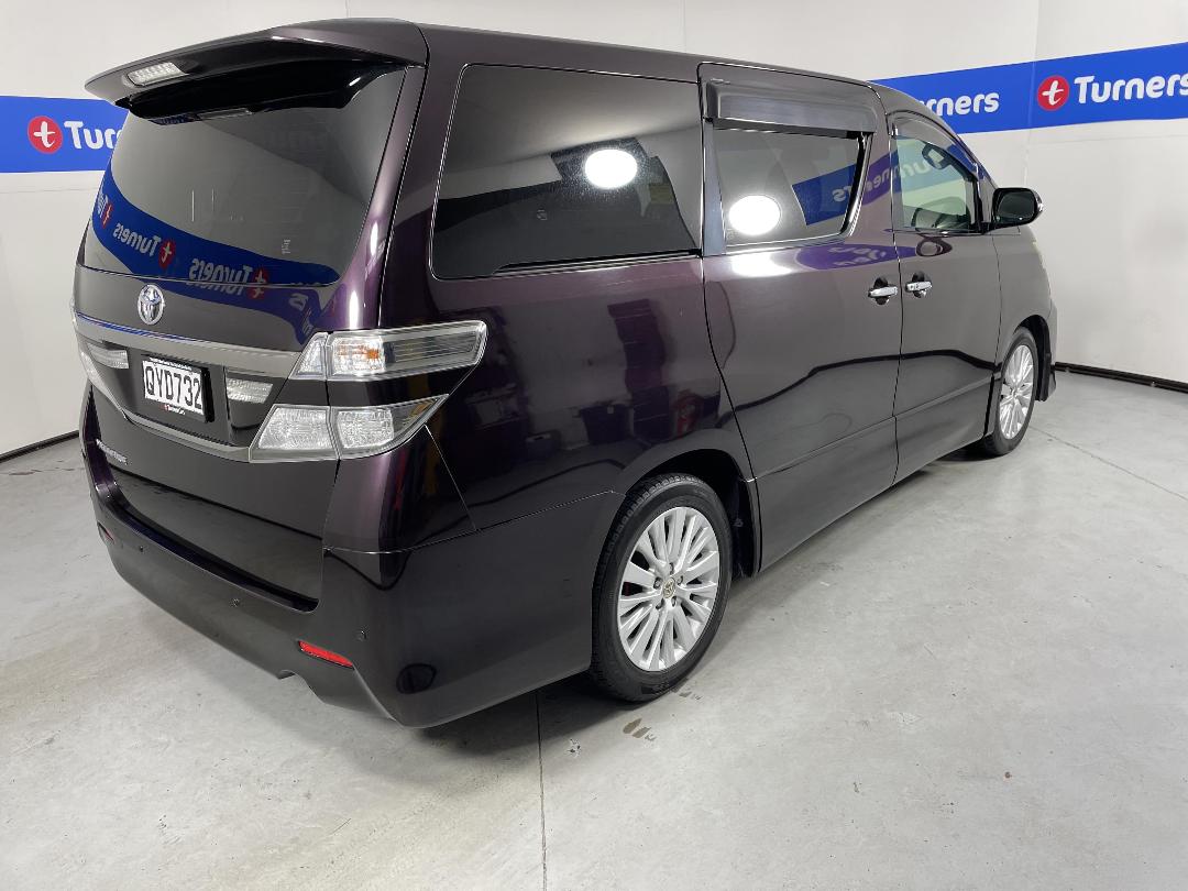 Photo '7' of Toyota Vellfire