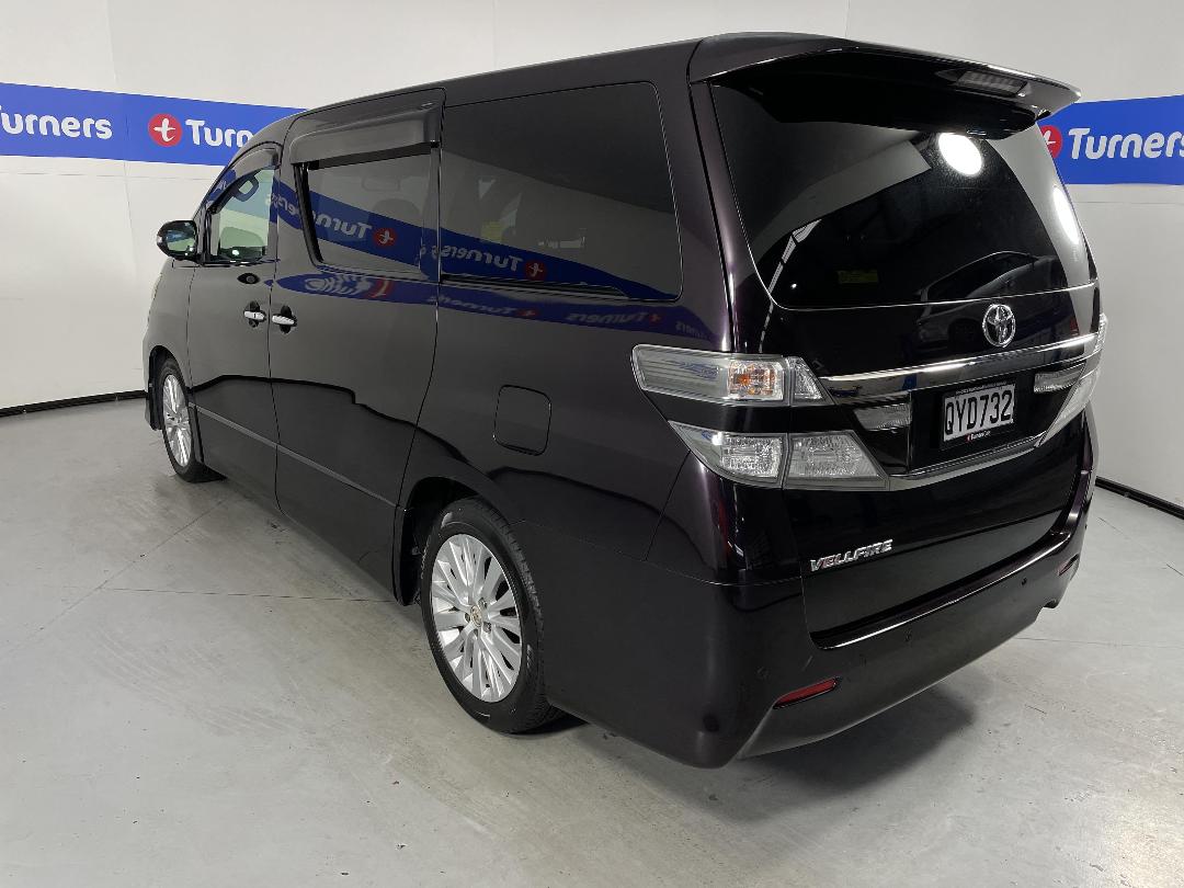 Photo '5' of Toyota Vellfire