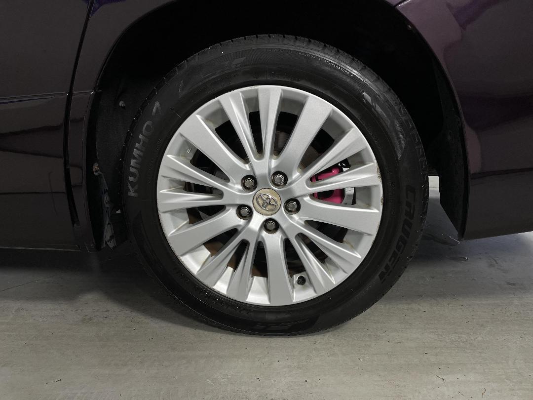 Photo '11' of Toyota Vellfire