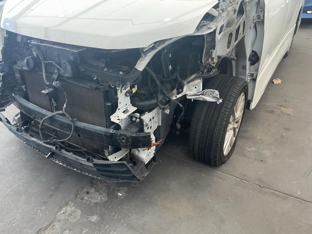 Photo '6' of Toyota Vellfire Photo '6' of Toyota Vellfire