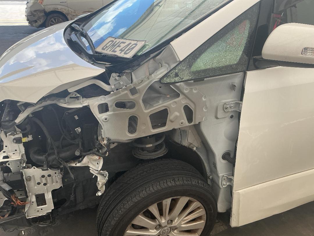 Photo '9' of Toyota Vellfire Photo '9' of Toyota Vellfire