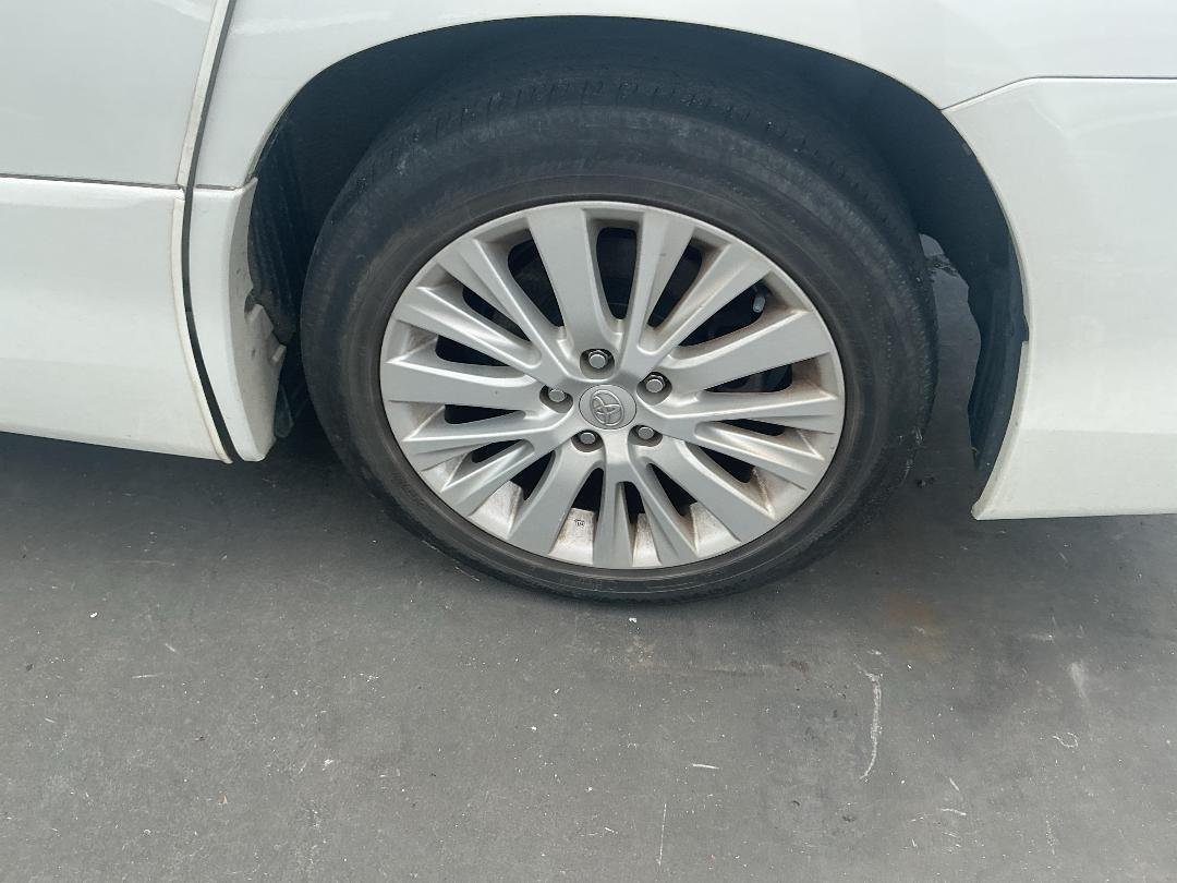 Photo '12' of Toyota Vellfire Photo '12' of Toyota Vellfire