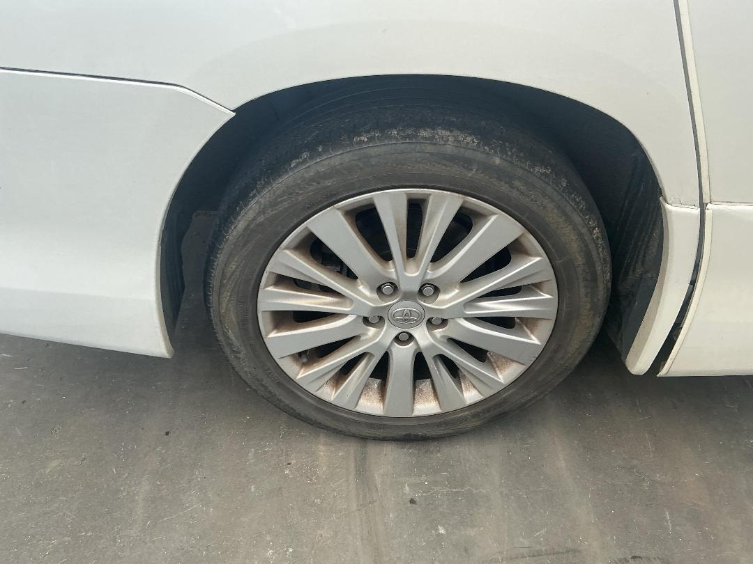 Photo '16' of Toyota Vellfire Photo '16' of Toyota Vellfire