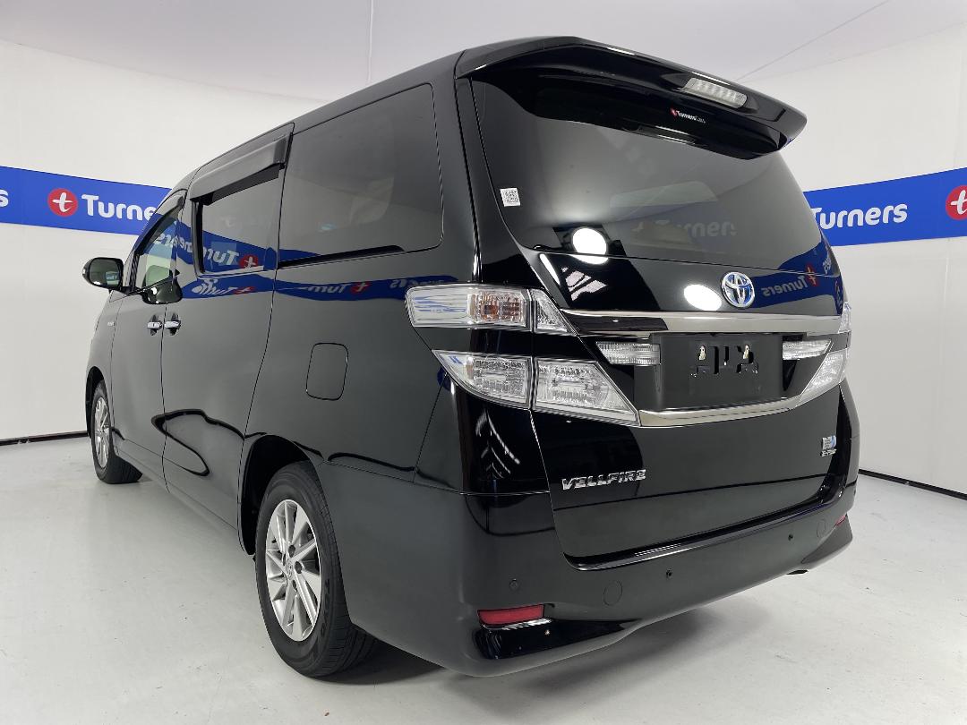 Photo '5' of Toyota Vellfire