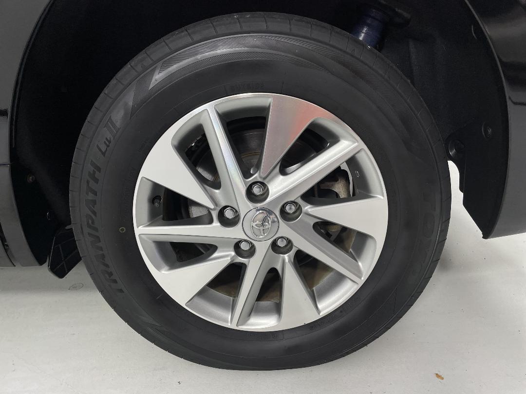 Photo '11' of Toyota Vellfire