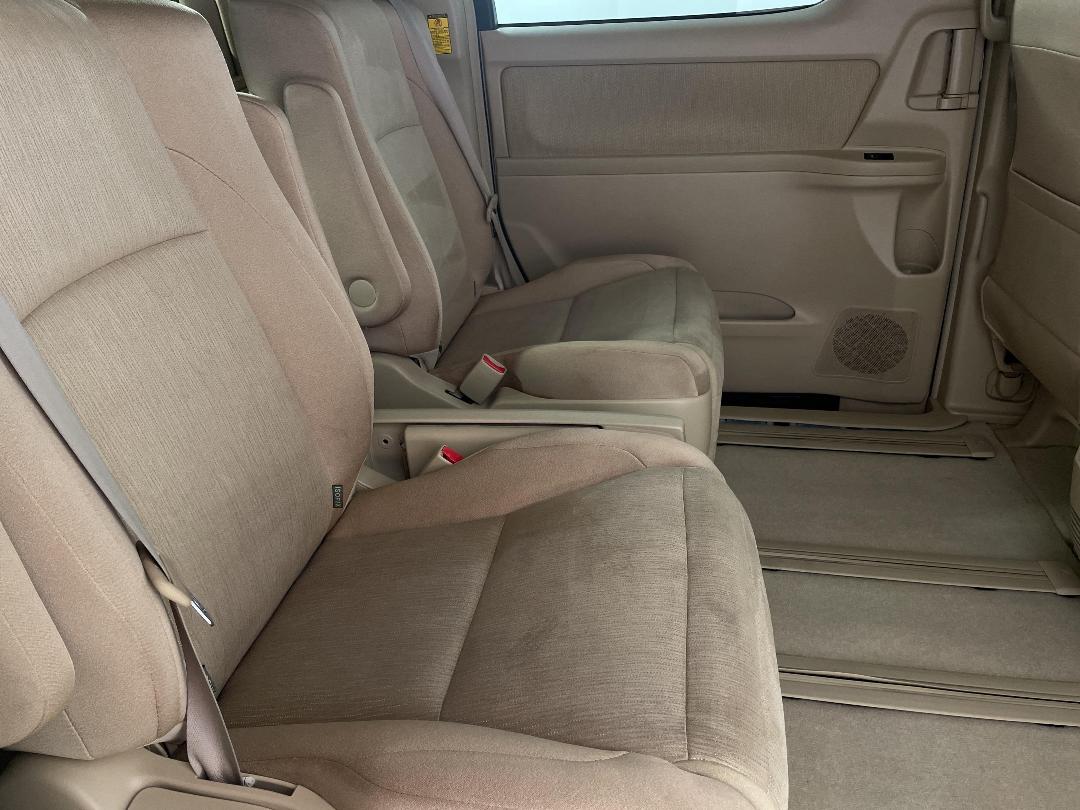 Photo '19' of Toyota Vellfire