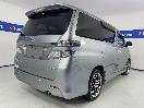 Thumbnail '7' of Toyota Vellfire