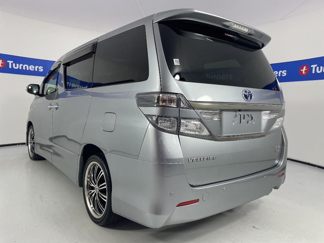 Photo '5' of Toyota Vellfire