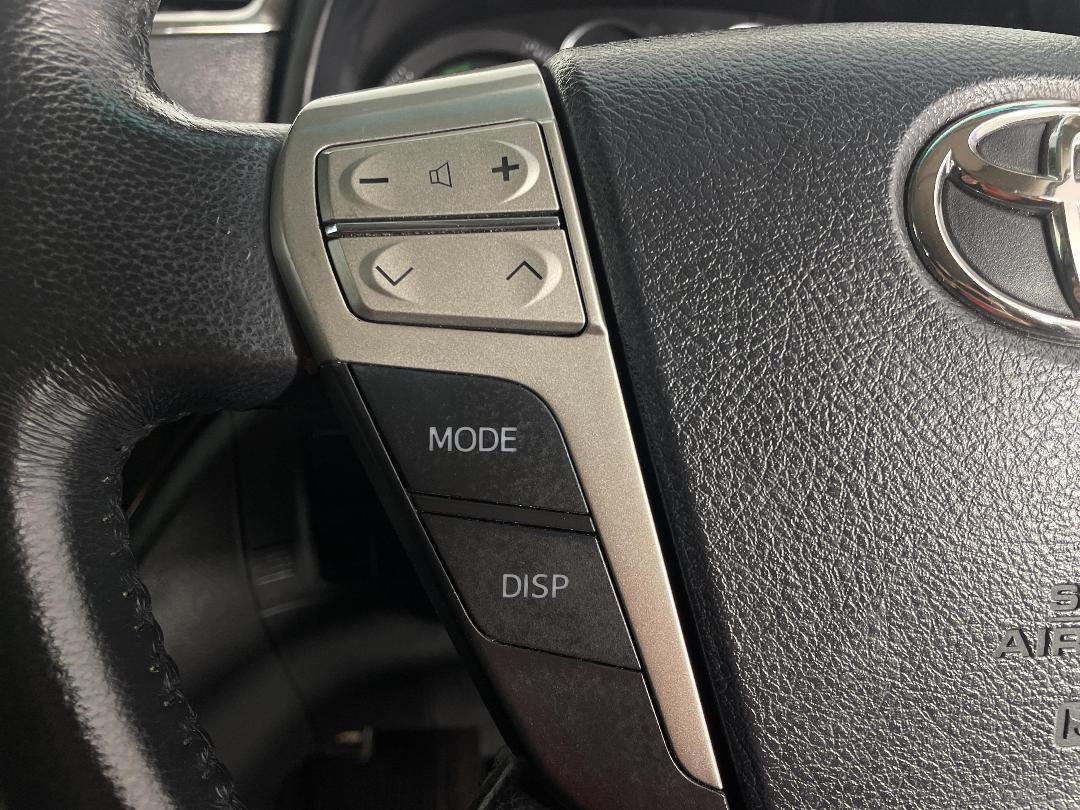 Photo '25' of Toyota Vellfire