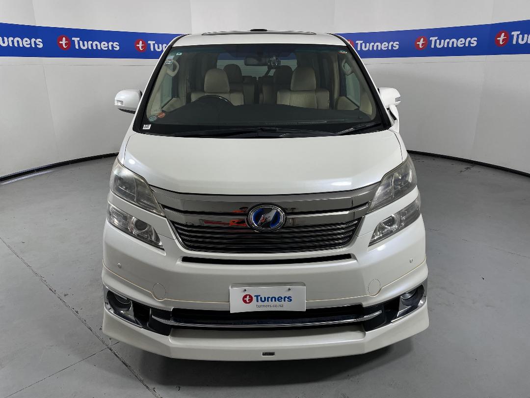 Photo '2' of Toyota Vellfire