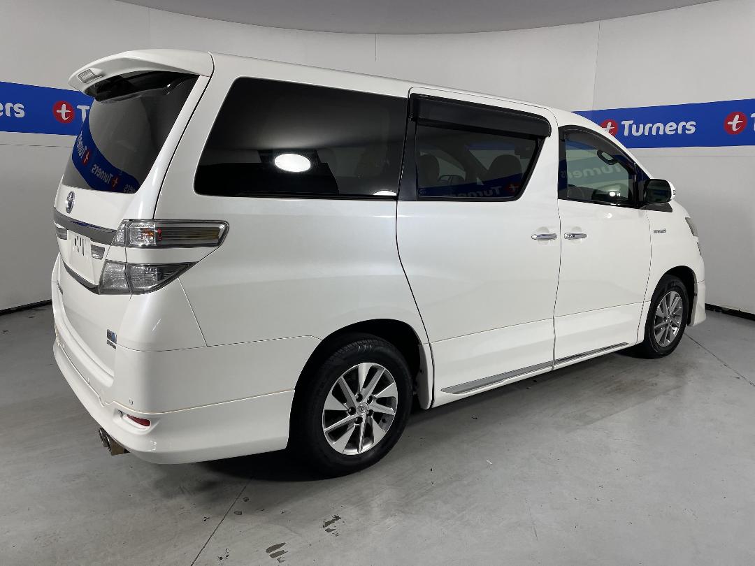 Photo '7' of Toyota Vellfire