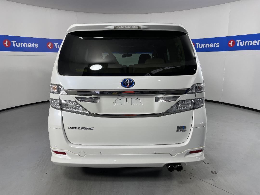Photo '6' of Toyota Vellfire