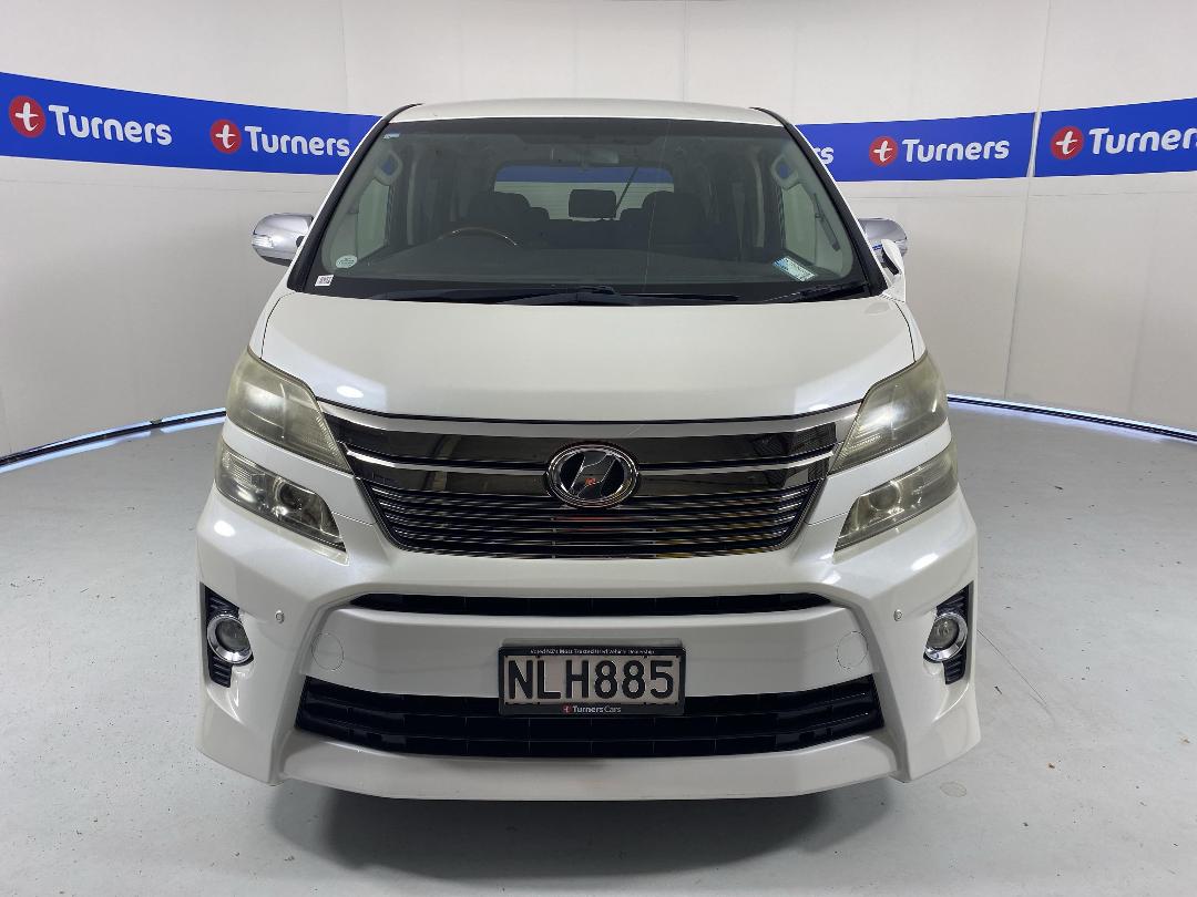 Photo '2' of Toyota Vellfire Photo '2' of Toyota Vellfire