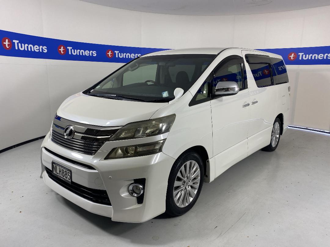 Photo '4' of Toyota Vellfire Photo '4' of Toyota Vellfire