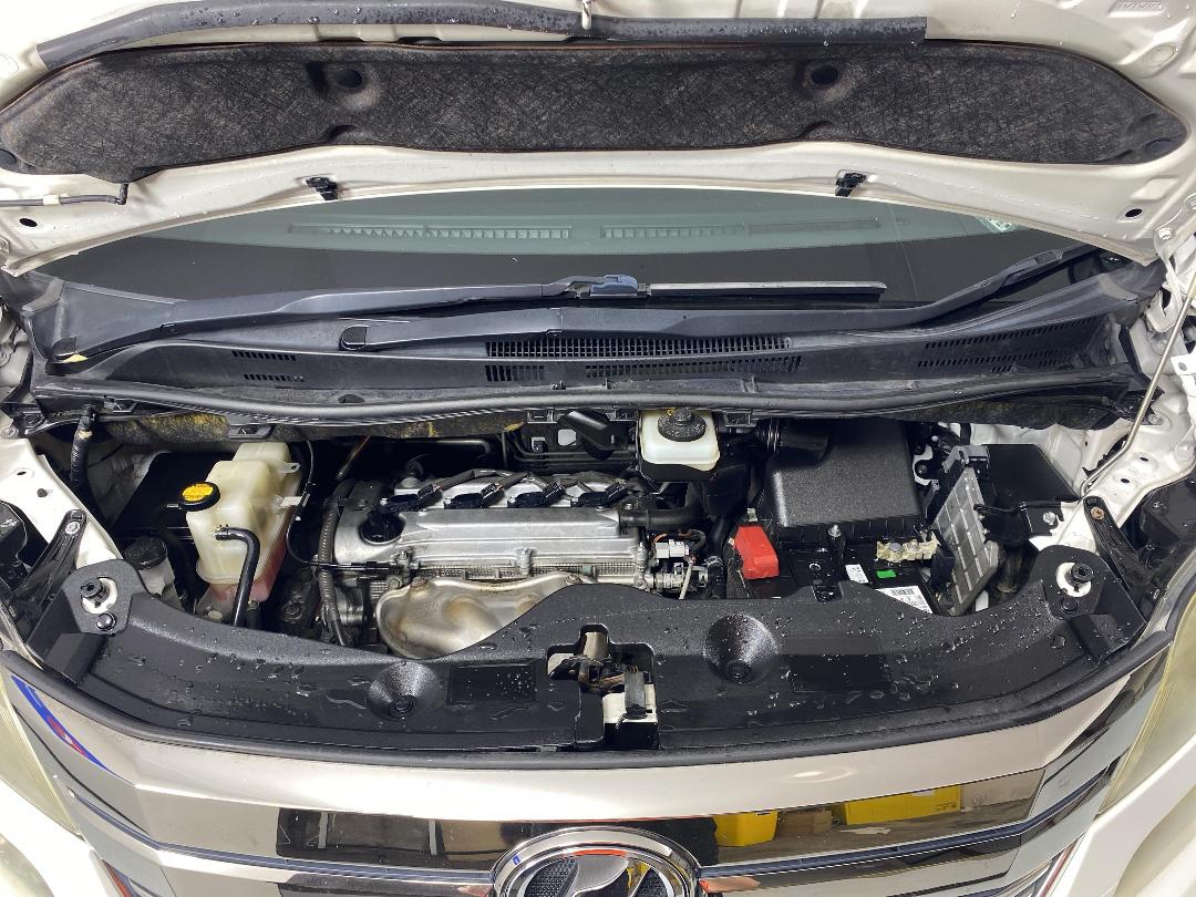 Photo '13' of Toyota Vellfire Photo '13' of Toyota Vellfire