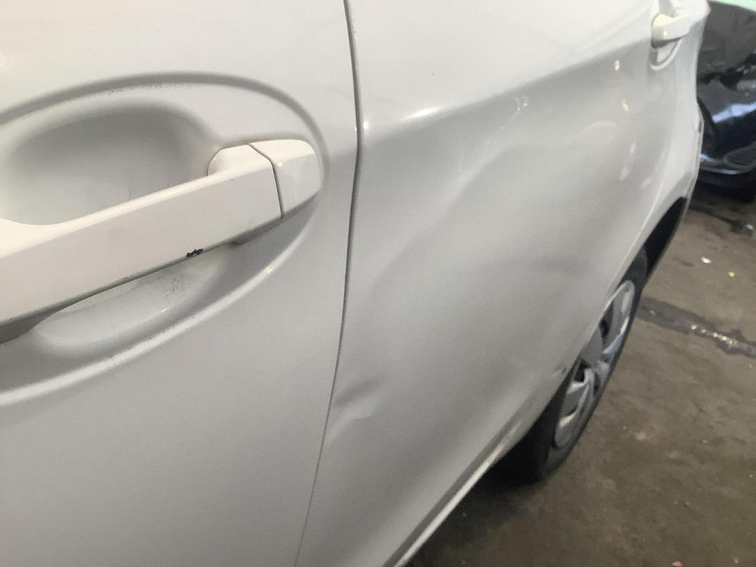 Photo '4' of Toyota Vitz Photo '4' of Toyota Vitz