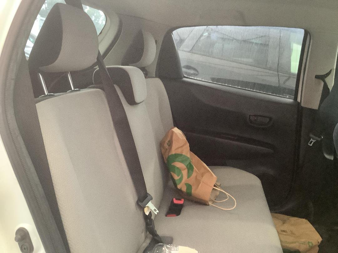 Photo '12' of Toyota Vitz Photo '12' of Toyota Vitz