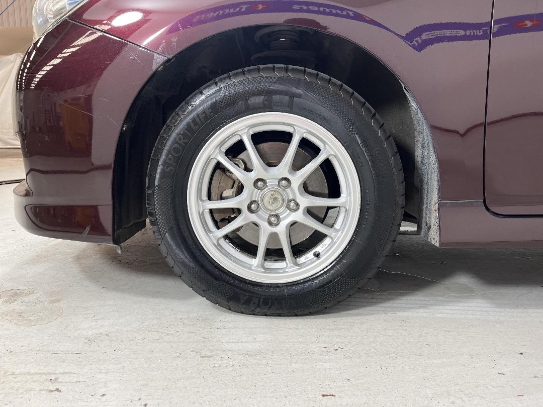 Photo '10' of Toyota Wish