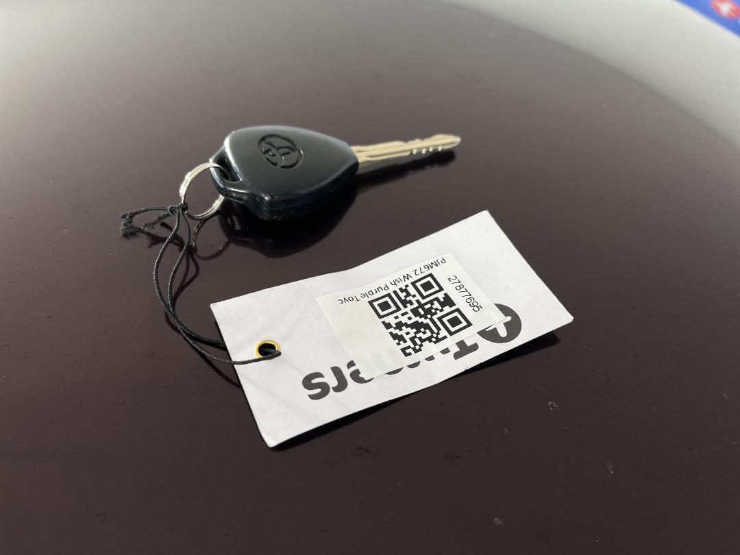 Photo '22' of Toyota Wish