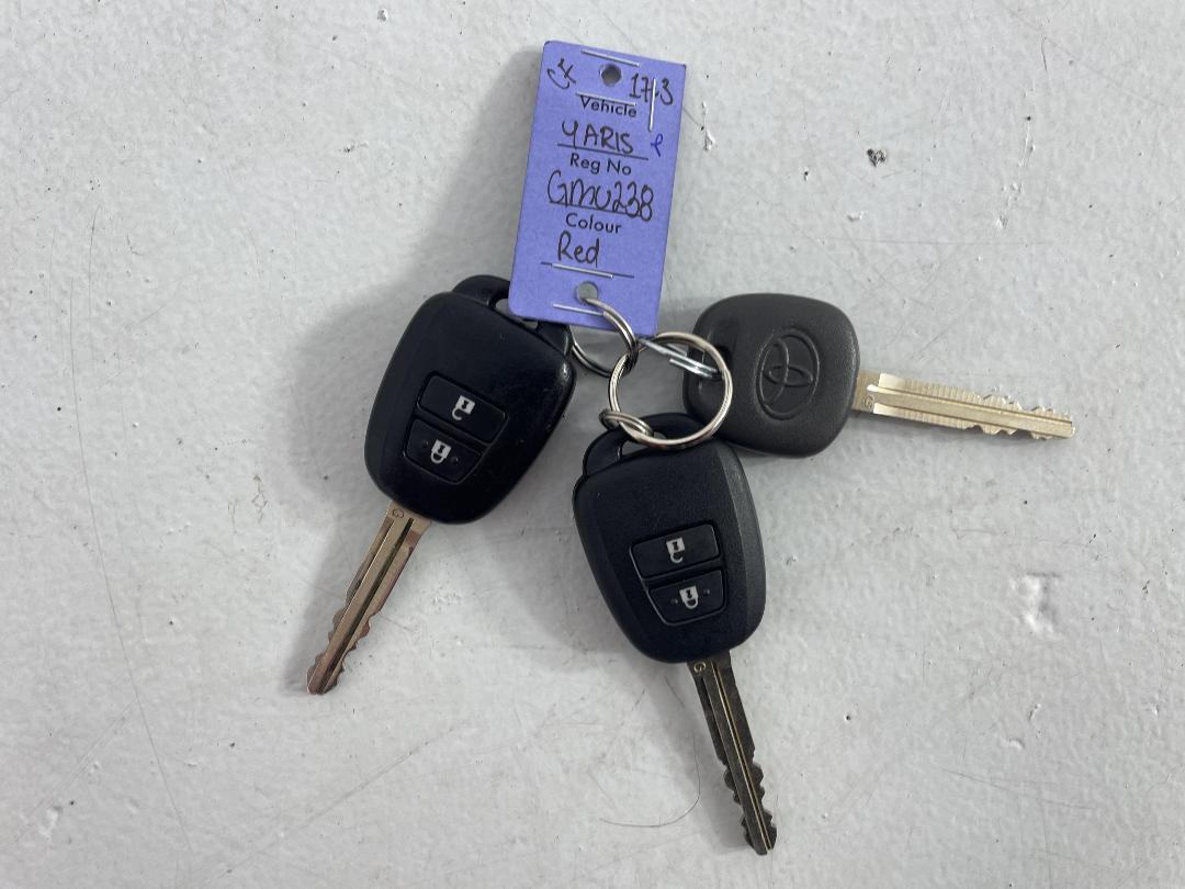 Photo '21' of Toyota Yaris