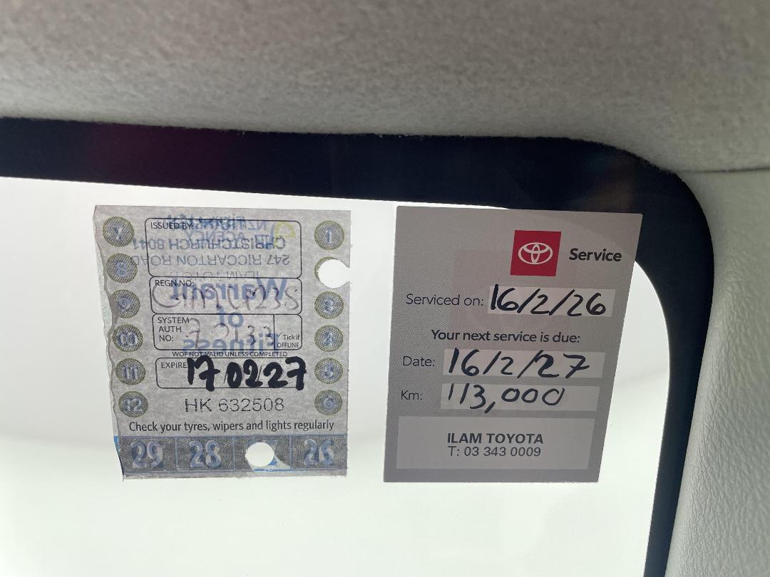 Photo '23' of Toyota Yaris