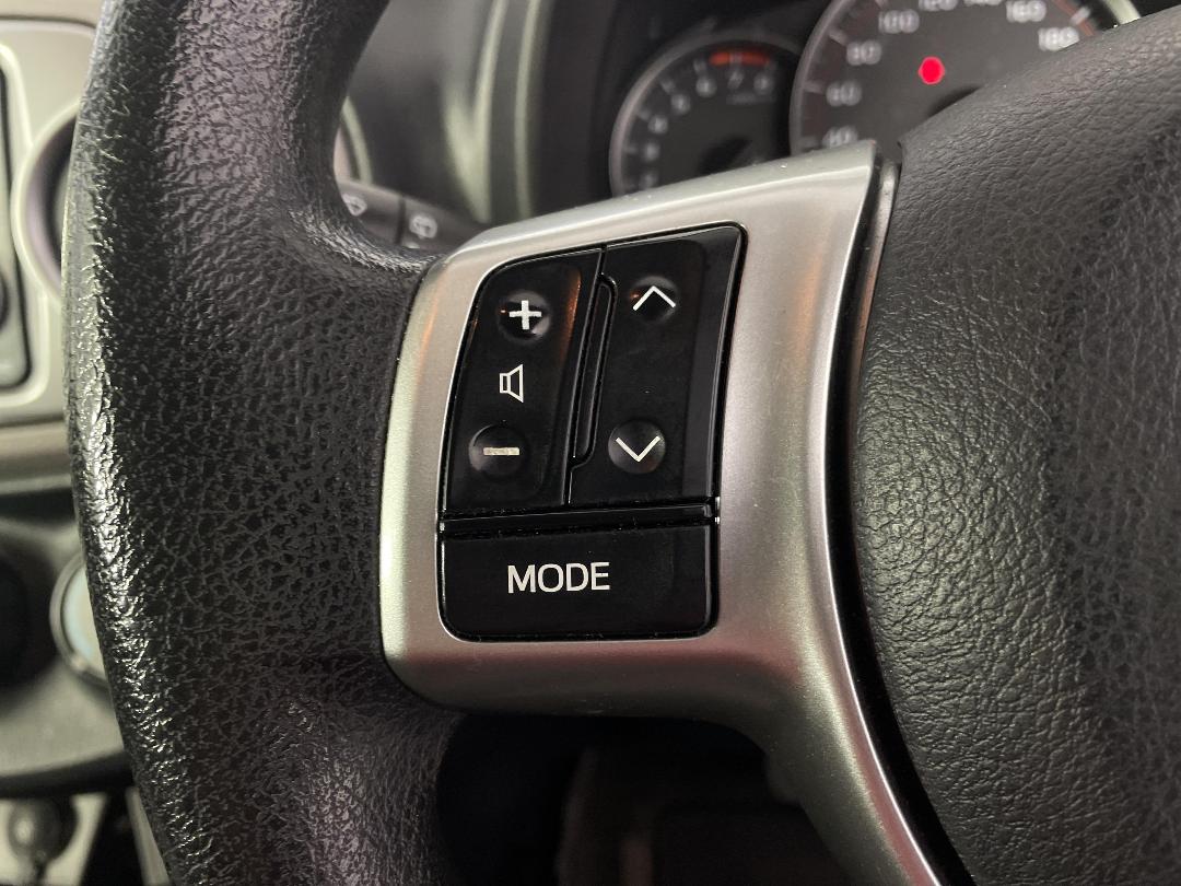 Photo '22' of Toyota Yaris