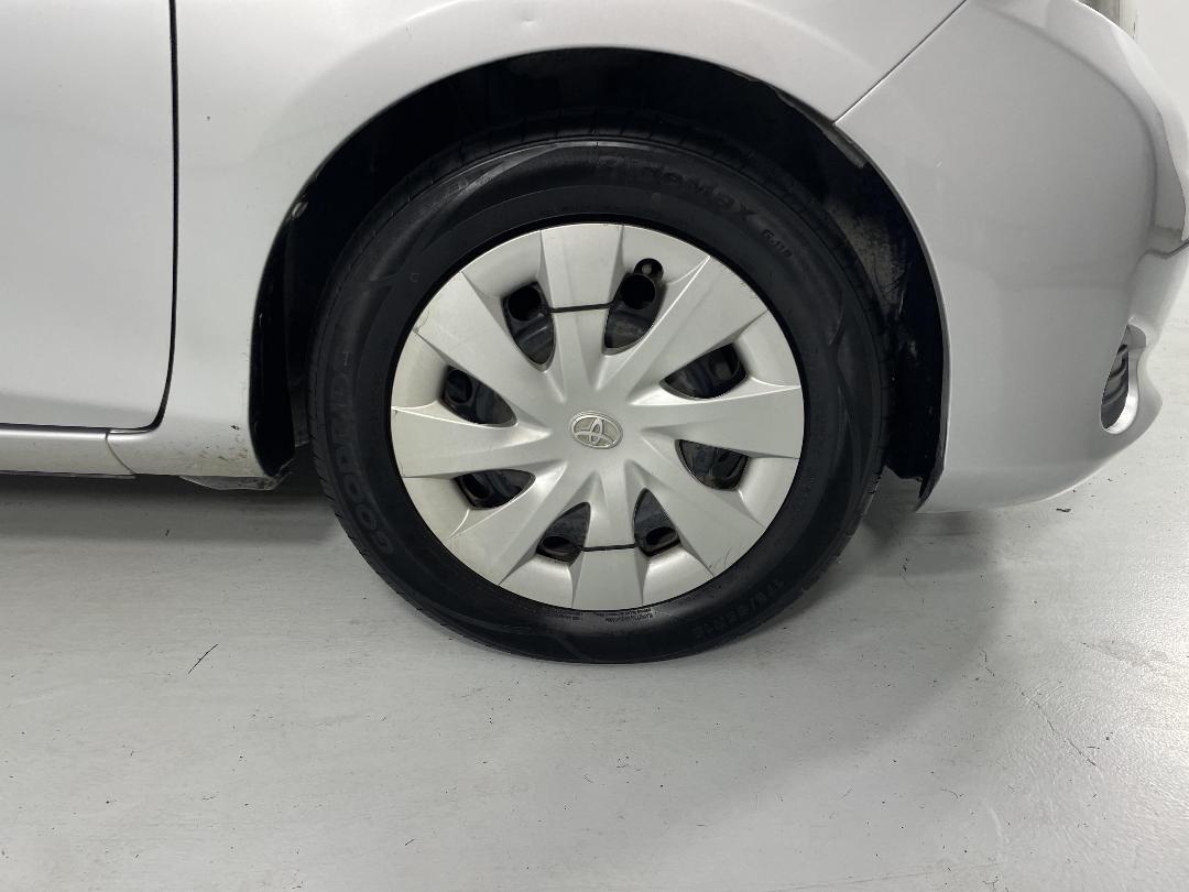 Photo '9' of Toyota Yaris