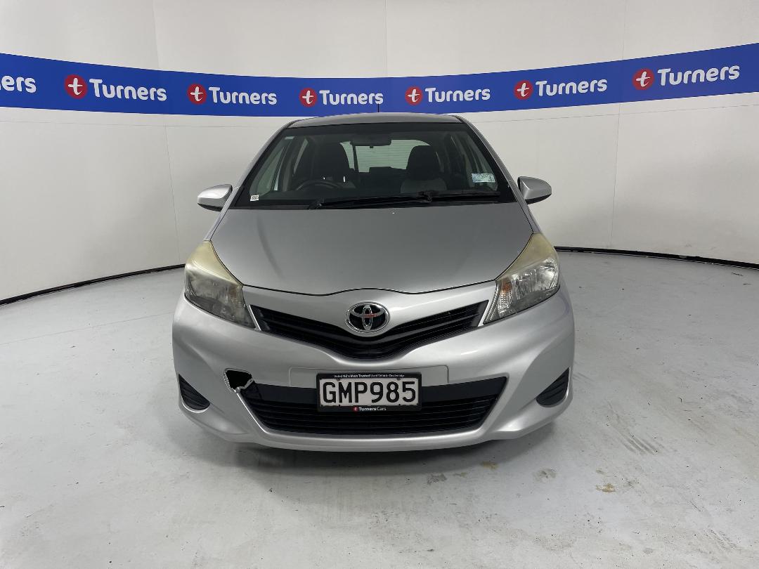 Photo '2' of Toyota Yaris