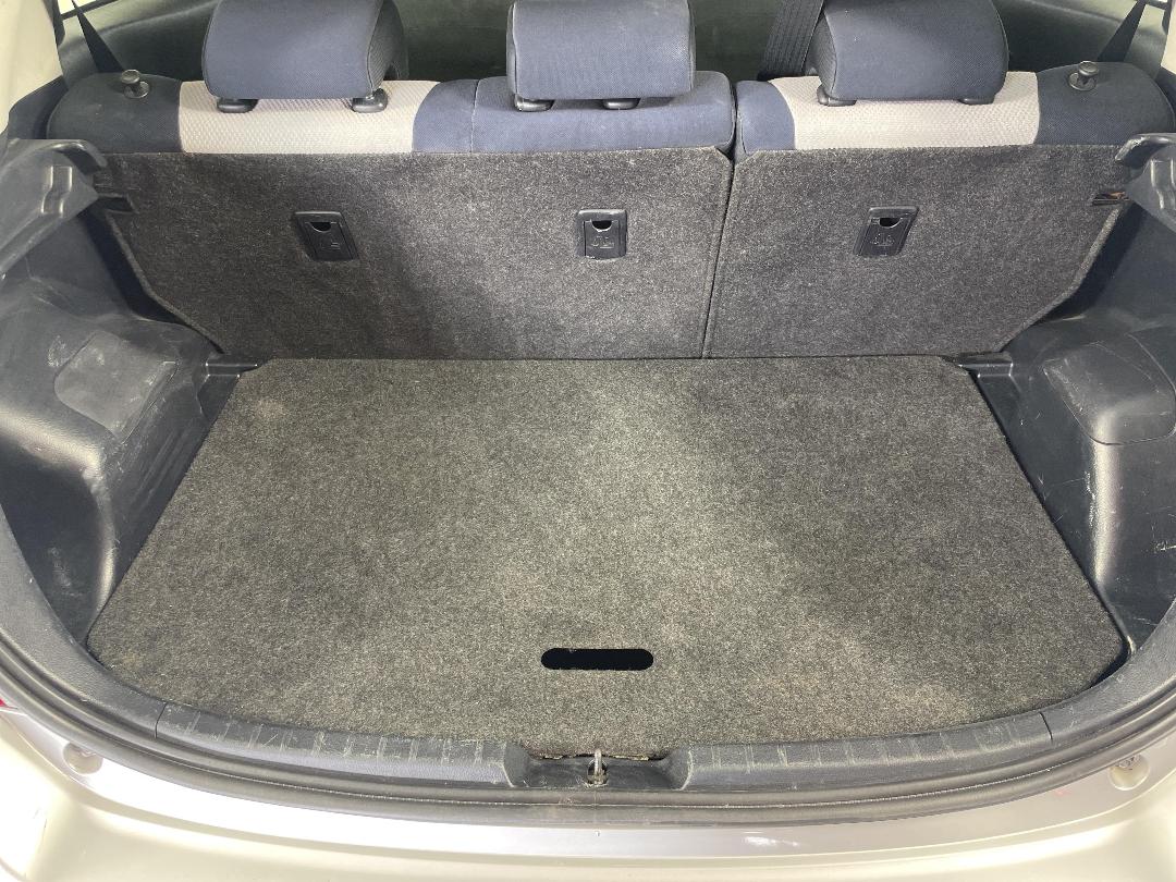 Photo '14' of Toyota Yaris