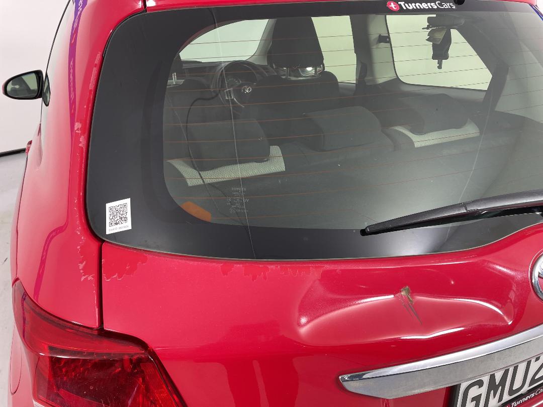 Photo '30' of Toyota Yaris