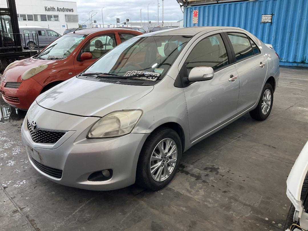 Photo '8' of Toyota Yaris Photo '8' of Toyota Yaris