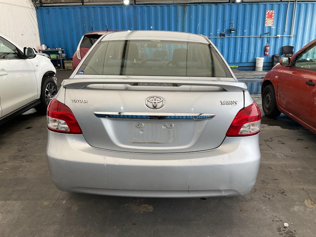 Photo '16' of Toyota Yaris Photo '16' of Toyota Yaris