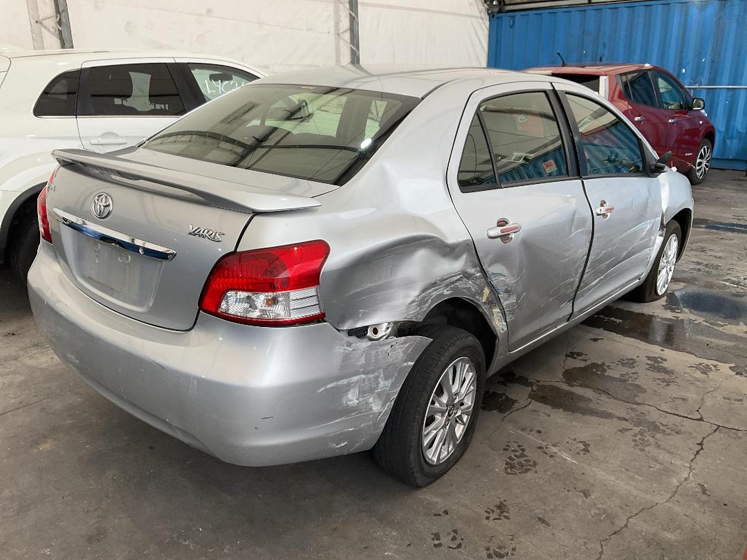 Photo '17' of Toyota Yaris Photo '17' of Toyota Yaris