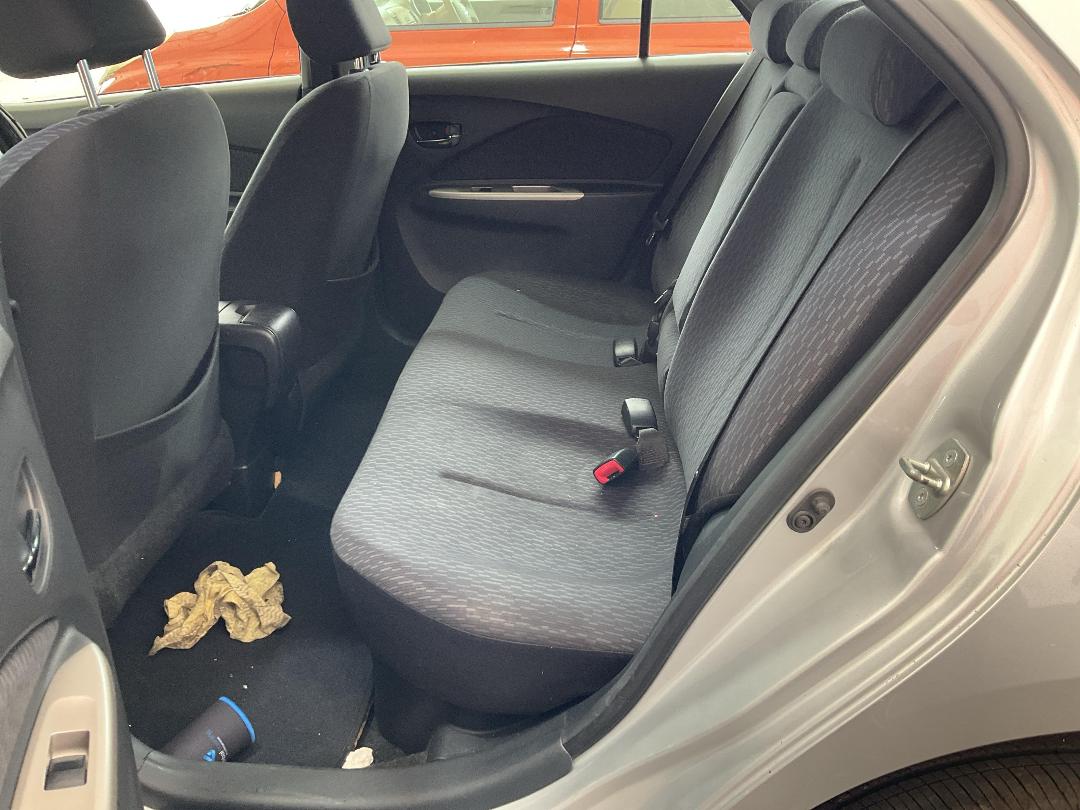 Photo '21' of Toyota Yaris Photo '21' of Toyota Yaris